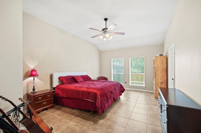 1027 Nantucket Street, Pasadena, TX 77503