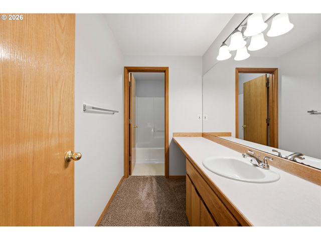 58 Sw PASQUINADE Pl, Beaverton, OR 97006