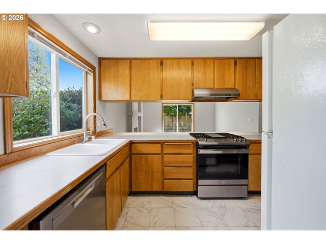 58 Sw PASQUINADE Pl, Beaverton, OR 97006