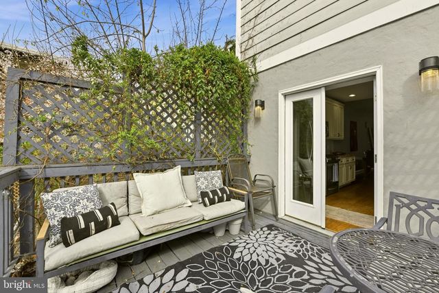 330 U ST NW, Washington, DC 20001