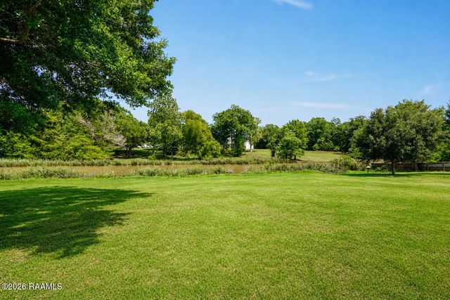 1008 Kern Drive, Breaux Bridge, LA 70517
