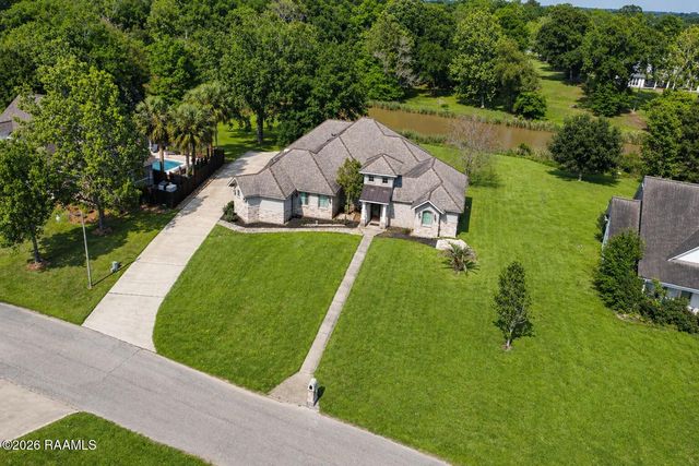 1008 Kern Drive, Breaux Bridge, LA 70517