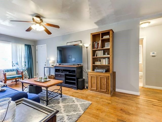 1730 Andover Court, The Village, OK 73120