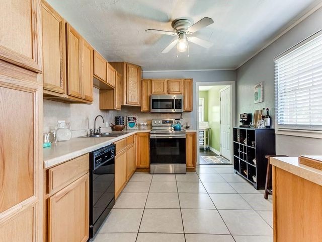 1730 Andover Court, The Village, OK 73120
