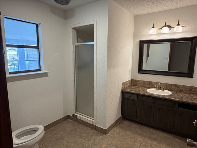 314 W 5th Street, Springtown, TX 76082