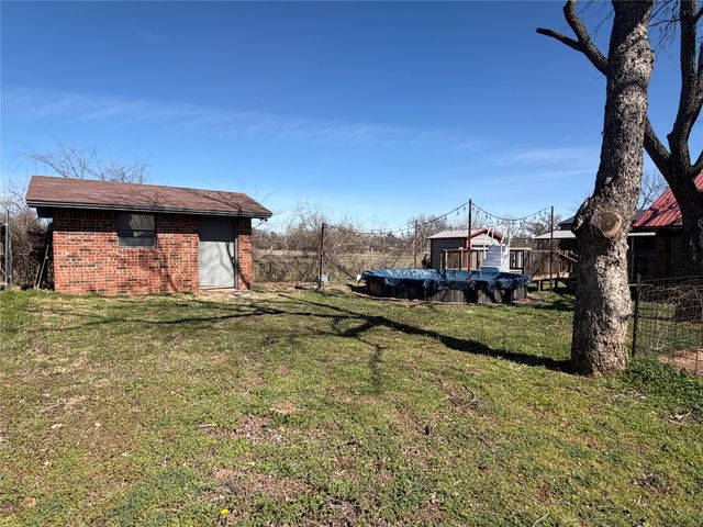 314 W 5th Street, Springtown, TX 76082