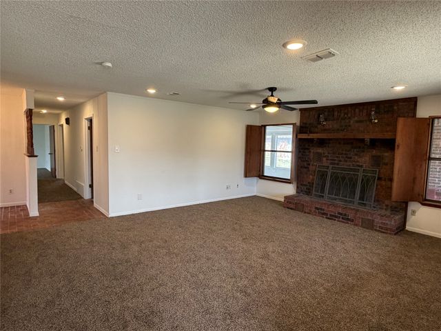 314 W 5th Street, Springtown, TX 76082