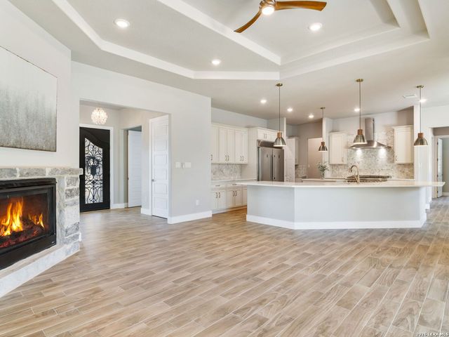 250 Pr 2775, Mico, TX 78056