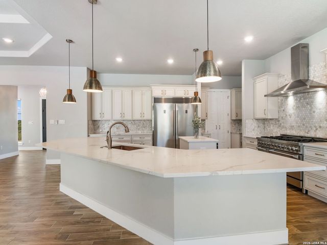 250 Pr 2775, Mico, TX 78056