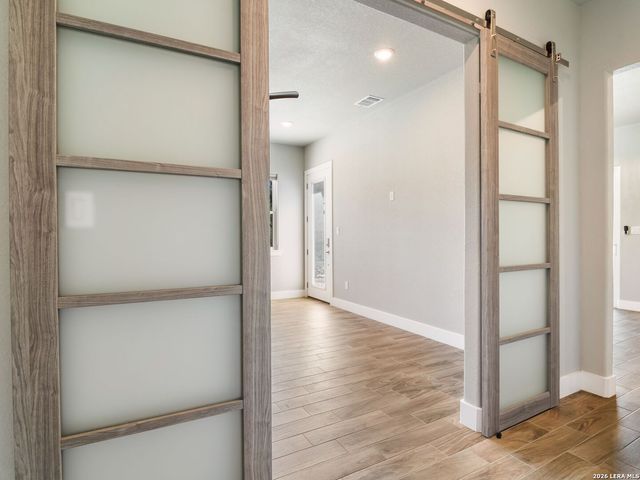 250 Pr 2775, Mico, TX 78056