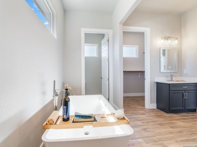 250 Pr 2775, Mico, TX 78056