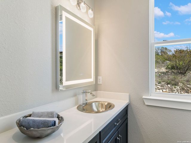 250 Pr 2775, Mico, TX 78056