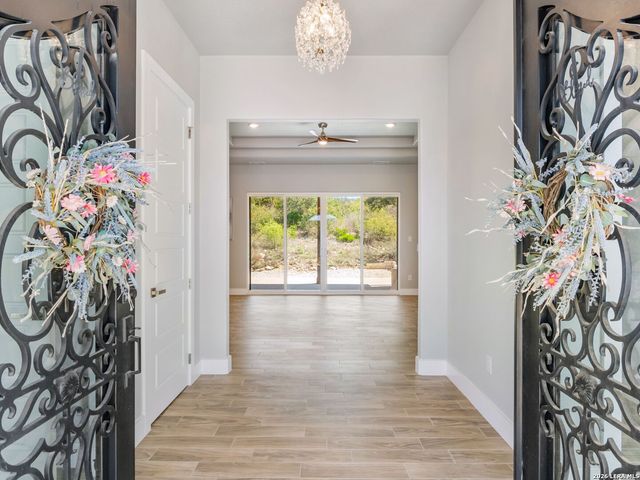 250 Pr 2775, Mico, TX 78056