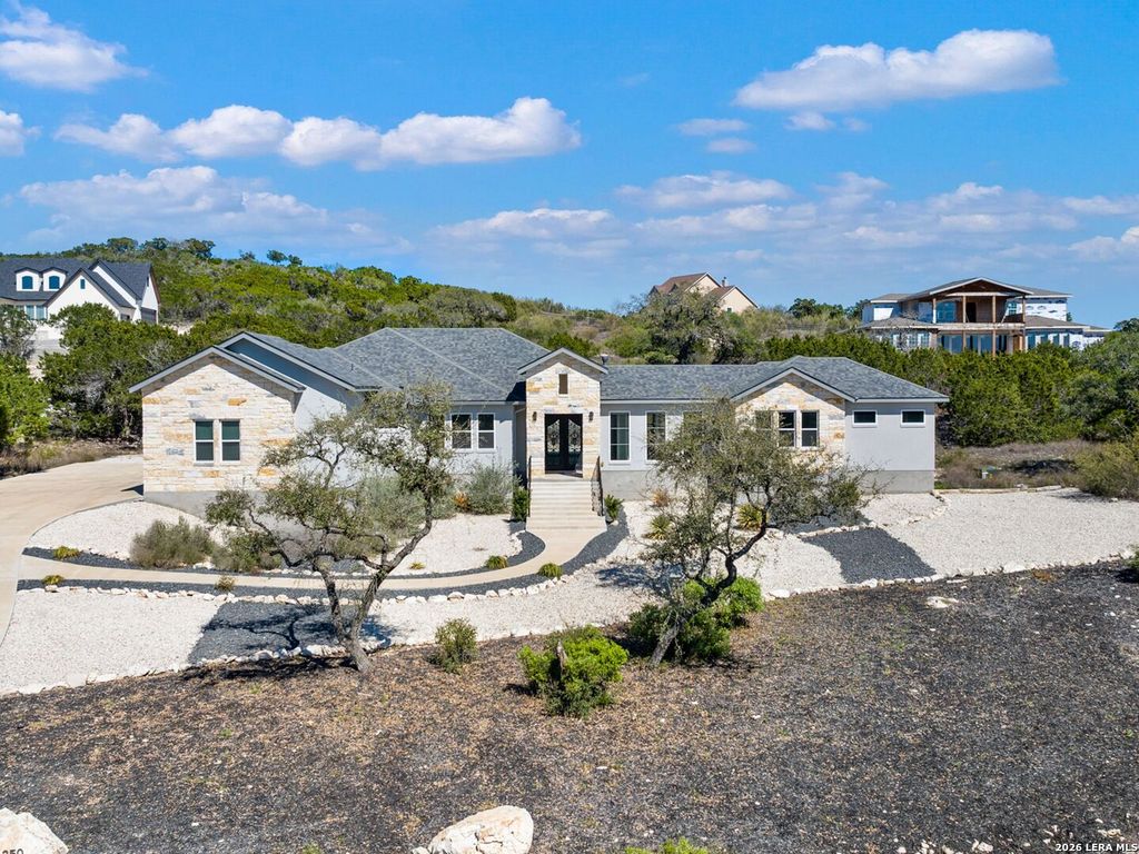 250 Pr 2775, Mico, TX 78056