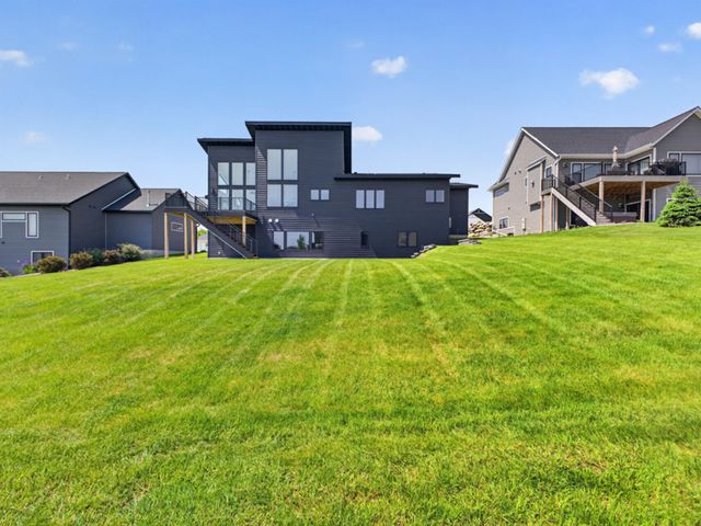 3105 Century Ridge Road NE, Rochester, MN 55906
