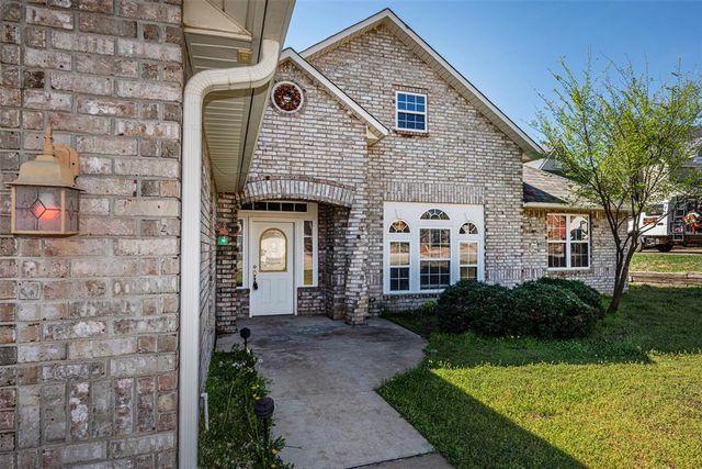 1821 E Birchwood Court, Stillwater, OK 74075