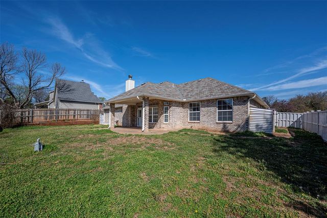 1821 E Birchwood Court, Stillwater, OK 74075