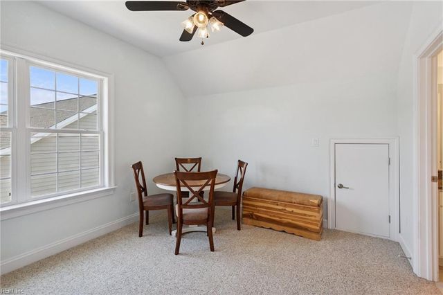 1609 Kingfisher CT, Chesapeake, VA 23321