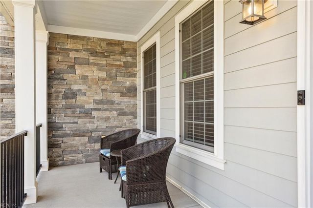 1609 Kingfisher CT, Chesapeake, VA 23321