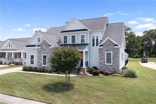 1609 Kingfisher CT, Chesapeake, VA 23321