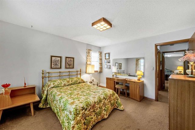 806 Park, Frederick, OK 73542