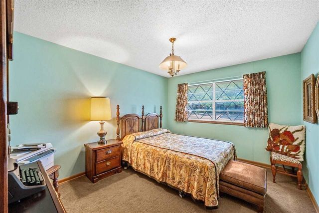 806 Park, Frederick, OK 73542