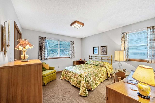 806 Park, Frederick, OK 73542