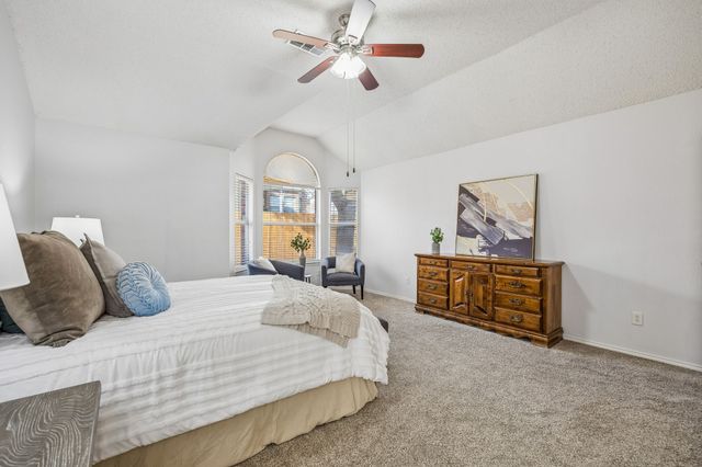 5517 Lawnsberry Drive, Fort Worth, TX 76137