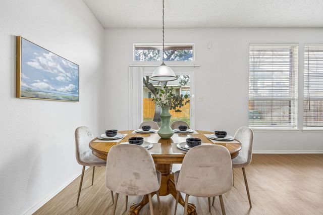 5517 Lawnsberry Drive, Fort Worth, TX 76137