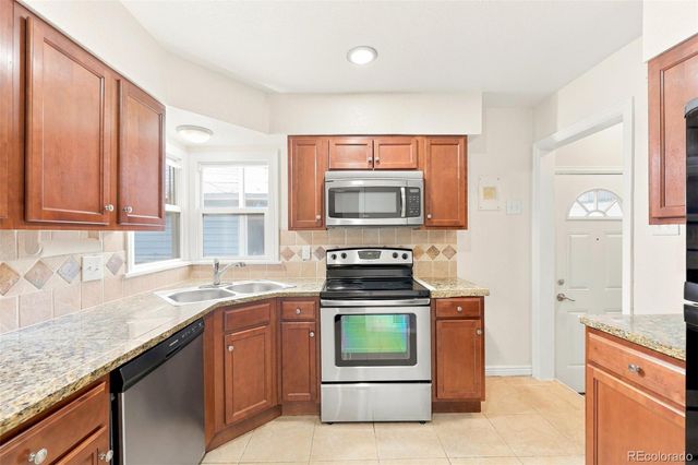 1945 Oakland Street, Aurora, CO 80010