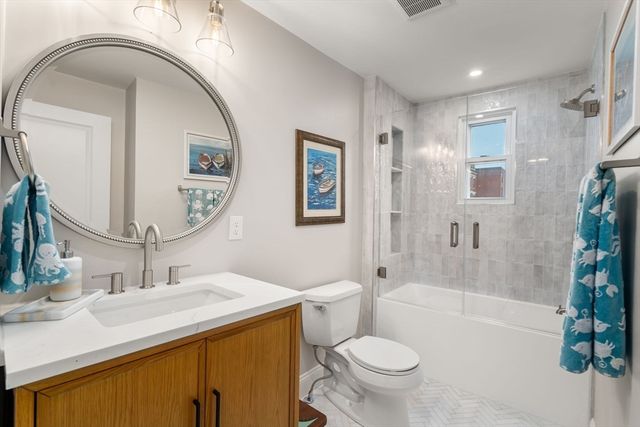 2 Lexington St, Boston, MA 02129
