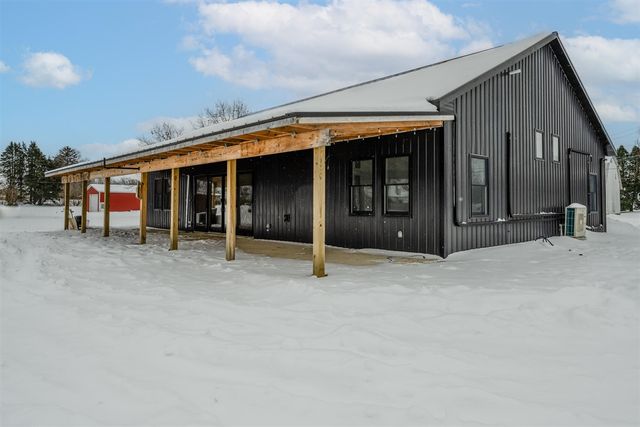 2035 Jasper Dairy Road, Saint Joseph, MI 49085