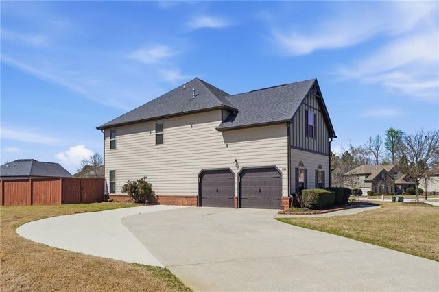 523 Besra Drive, Grayson, GA 30017