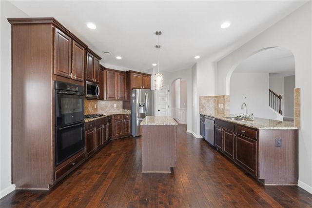 523 Besra Drive, Grayson, GA 30017