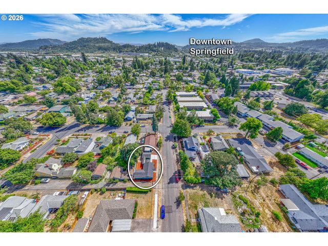 823 4TH St, Springfield, OR 97477