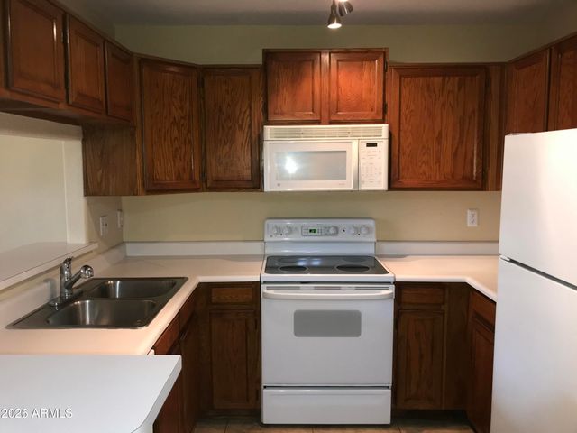1025 E Highland Avenue Unit 12, Phoenix, AZ 85014
