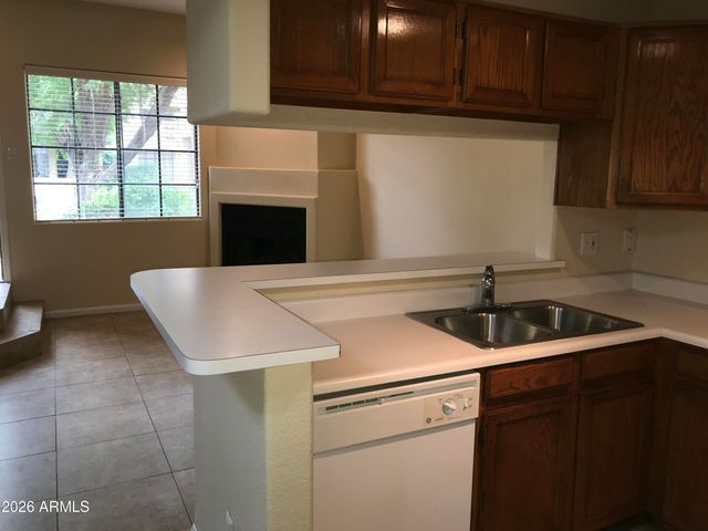 1025 E Highland Avenue Unit 12, Phoenix, AZ 85014