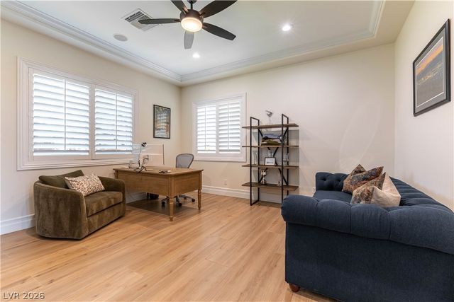 10100 Cresent Mesa Lane, Las Vegas, NV 89145