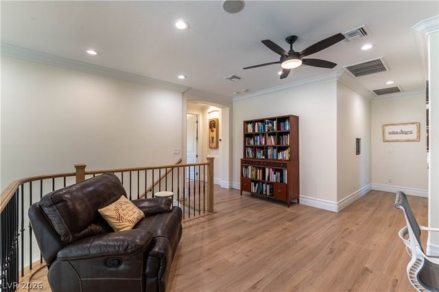 10100 Cresent Mesa Lane, Las Vegas, NV 89145