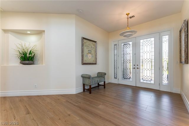10100 Cresent Mesa Lane, Las Vegas, NV 89145