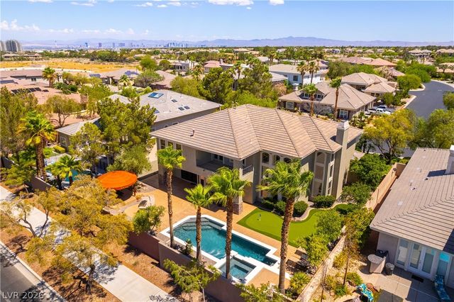 10100 Cresent Mesa Lane, Las Vegas, NV 89145