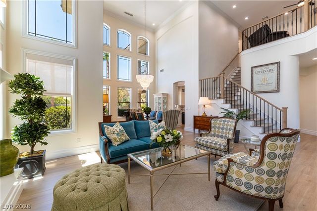 10100 Cresent Mesa Lane, Las Vegas, NV 89145