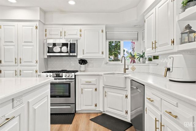 5816 Sandalwood Street, Bakersfield, CA 93308