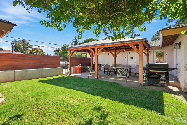 5816 Sandalwood Street, Bakersfield, CA 93308