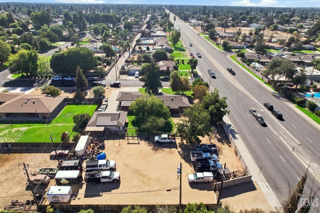 5816 Sandalwood Street, Bakersfield, CA 93308