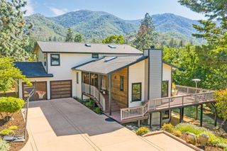 225 Sunnyview Drive, Ashland, OR 97520