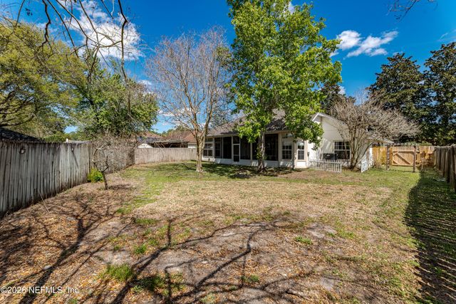 1878 WILLESDON Drive E, Jacksonville, FL 32246