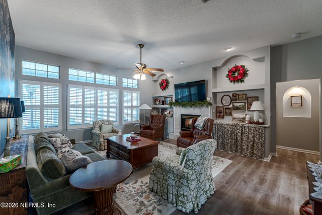 1878 WILLESDON Drive E, Jacksonville, FL 32246