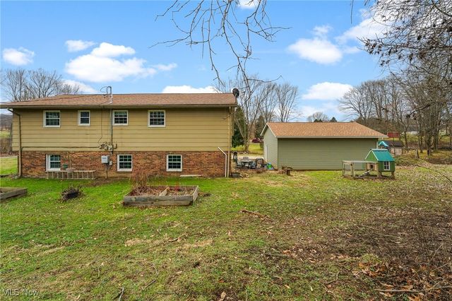 2974 Schotten Road, Hubbard, OH 44425