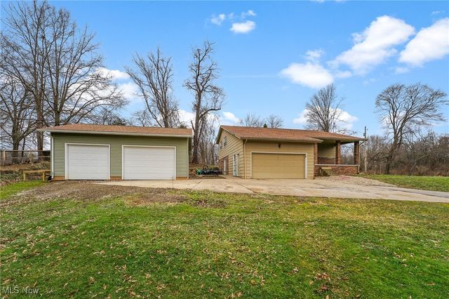 2974 Schotten Road, Hubbard, OH 44425